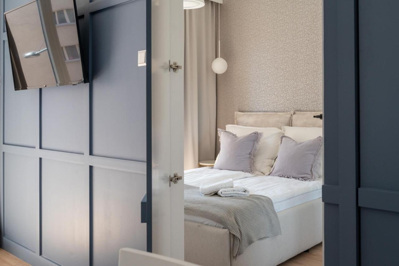 Apartament Bastion Wałowa 16 *